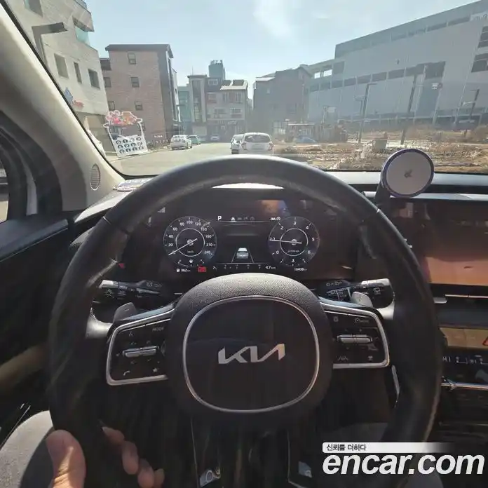 Kia Carnival 2023 2.2 автомат (гидро), фото 9
