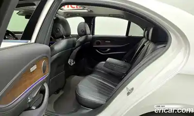 Mercedes-Benz E-Class 2020 1.9 автомат (гидро), миниатюра 11