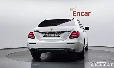 Mercedes-Benz E-Class 2020 1.9 автомат (гидро), миниатюра 4