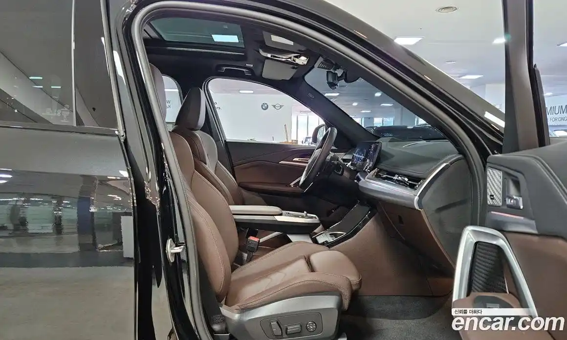 BMW X1 2025 2.0 гидро, фото 13