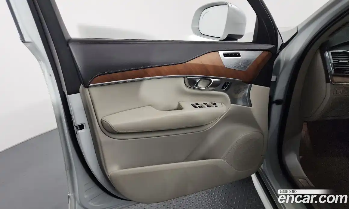Volvo XC90 2019 2.0 автомат (гидро), фото 14