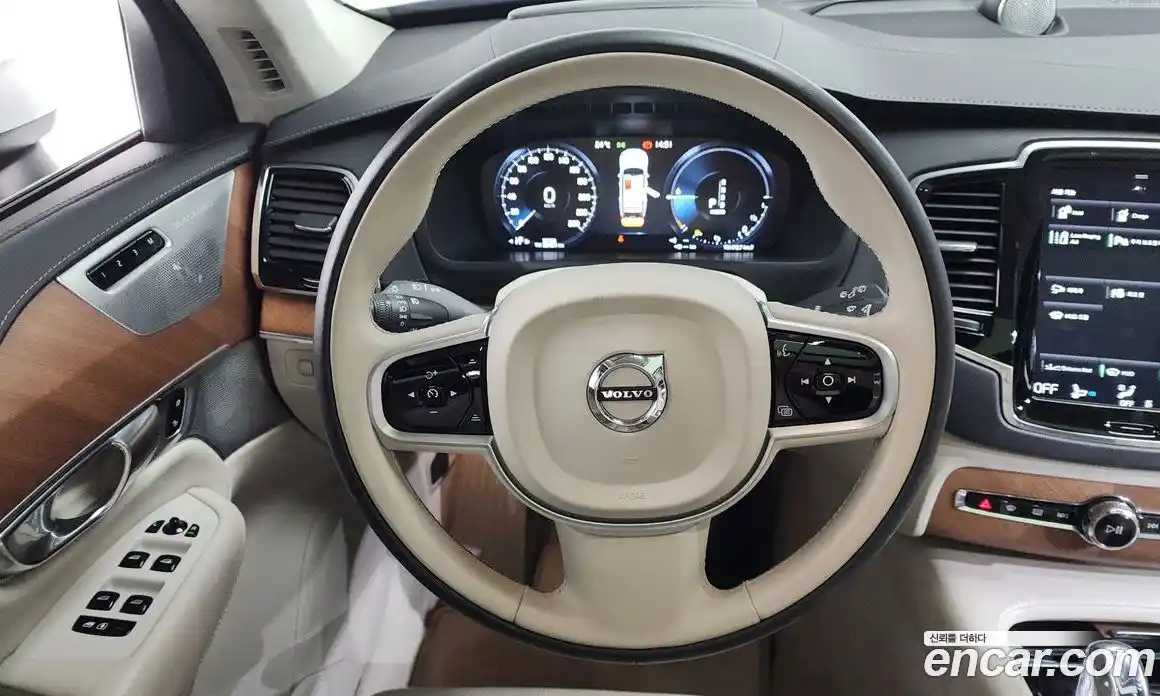 Volvo XC90 2019 2.0 автомат (гидро), фото 20