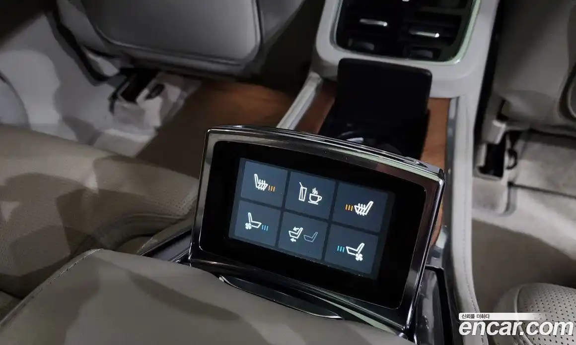 Volvo XC90 2019 2.0 автомат (гидро), фото 33