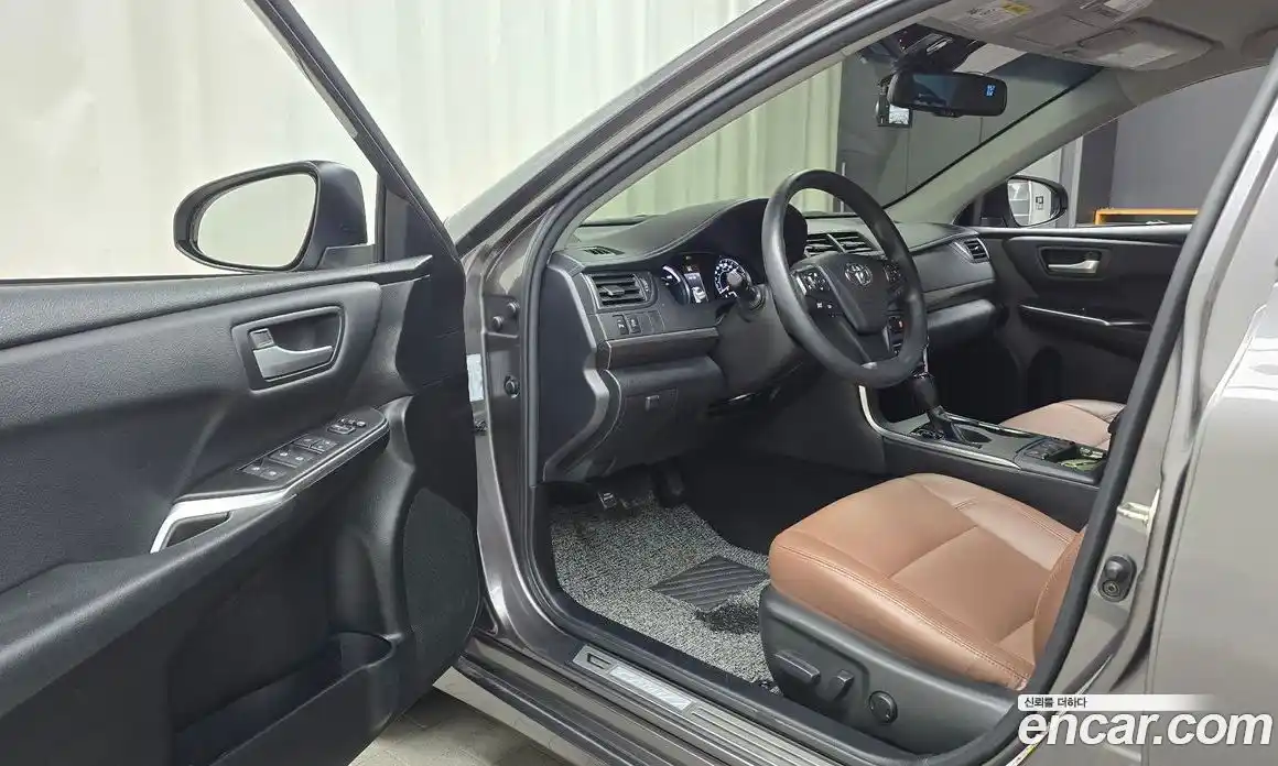 Toyota Camry 2016 2.5 гидро, фото 10