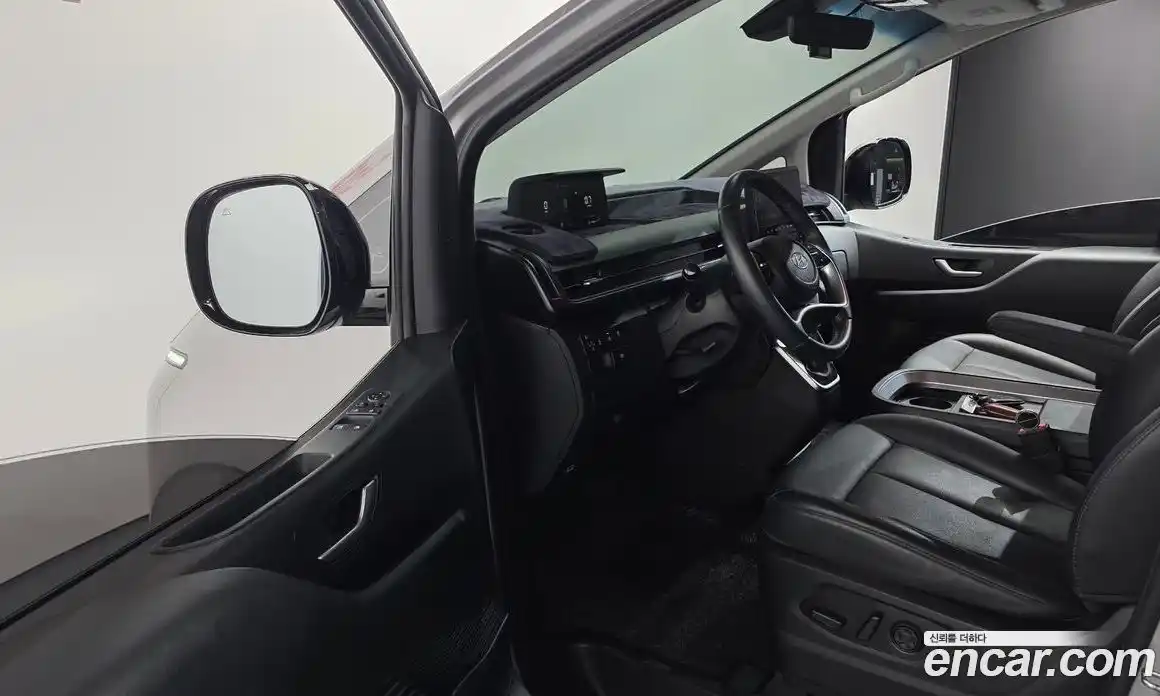 Hyundai Staria 2024 2.2 гидро, фото 11