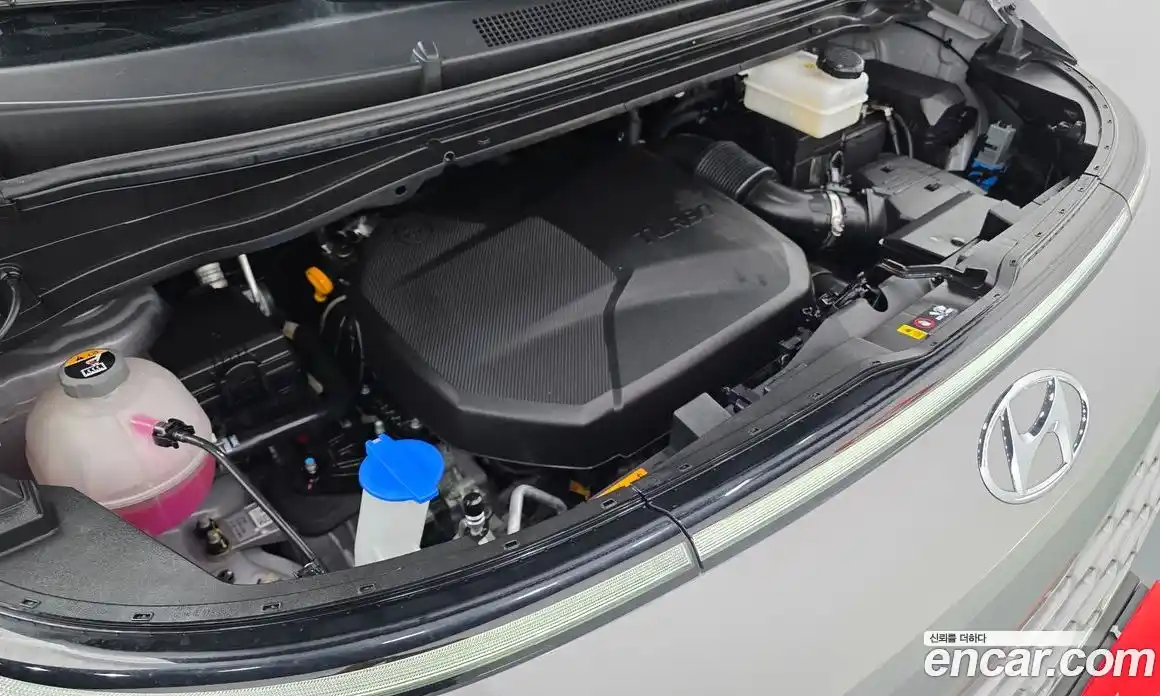 Hyundai Staria 2024 2.2 гидро, фото 6