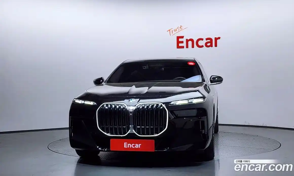 BMW 7-Series 2025 3.0 гидро, фото 3