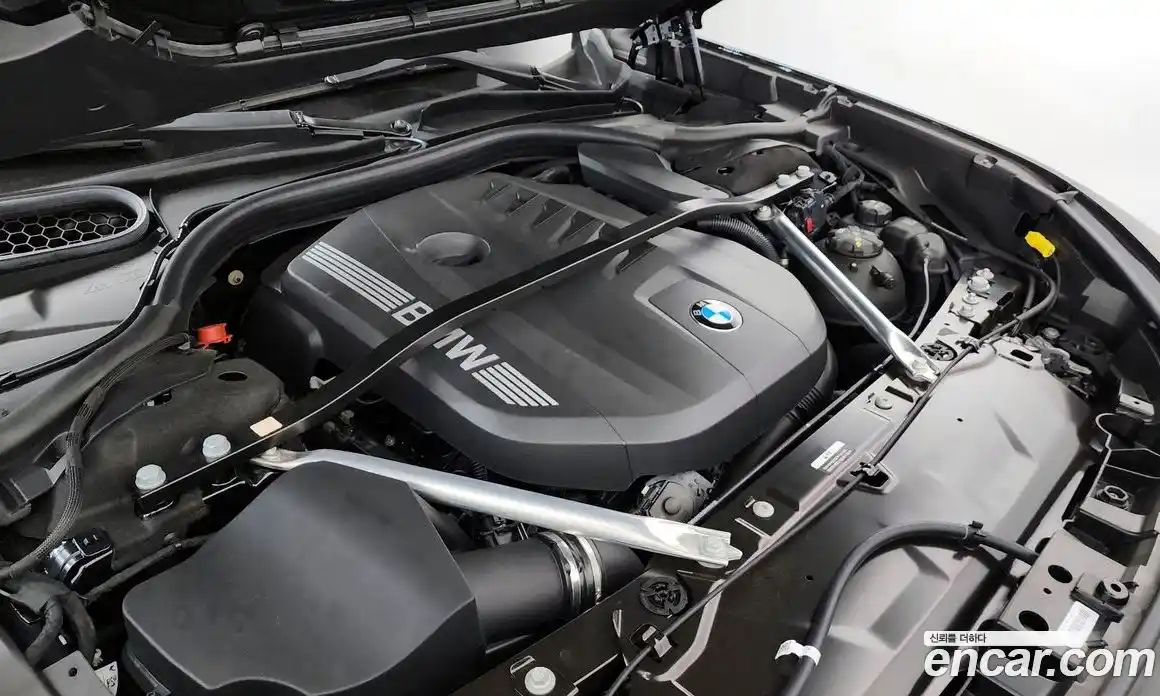 BMW 7-Series 2025 3.0 гидро, фото 6