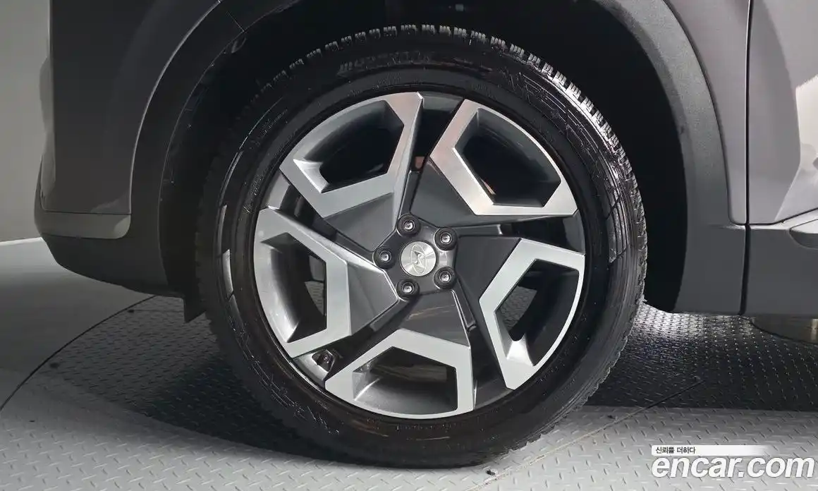Hyundai Santa Fe 2023 2.5 гидро, фото 5