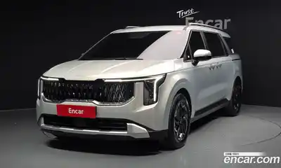 Kia Carnival, 2025, 5 556 км