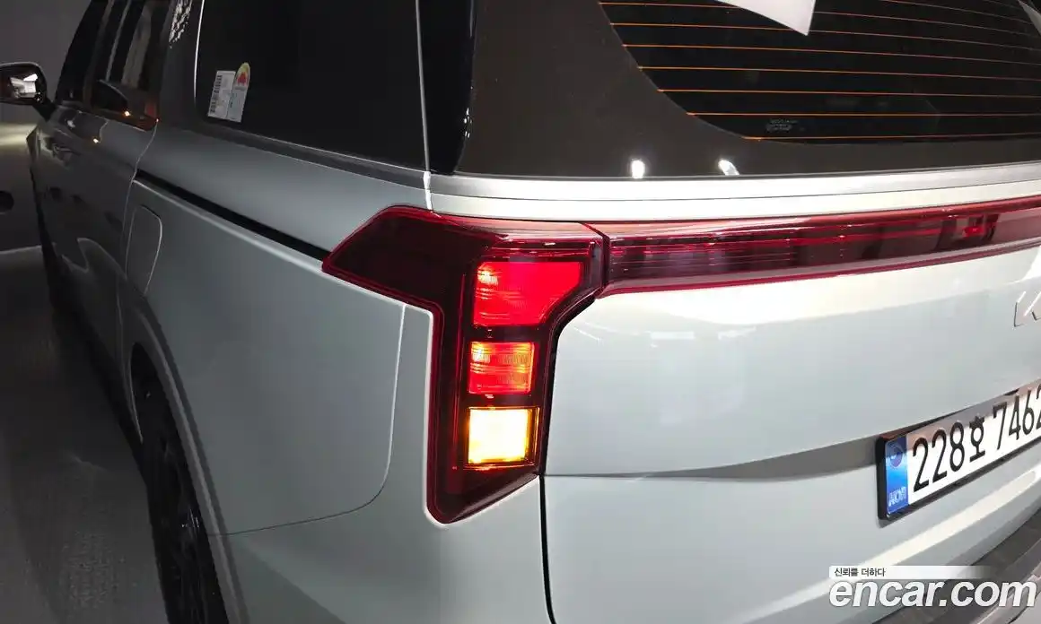 Kia Carnival 2025 3.5 автомат (гидро), фото 9