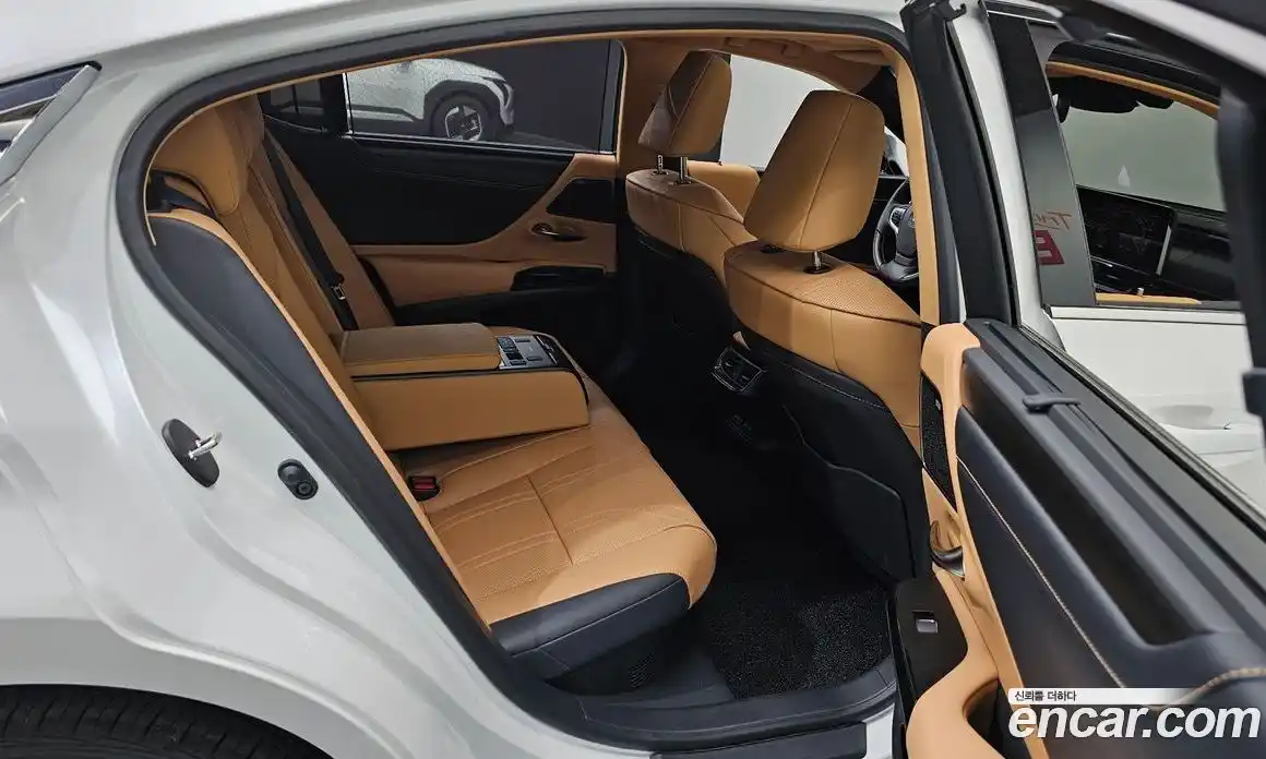 Lexus ES 2026 2.5 гидро, фото 11