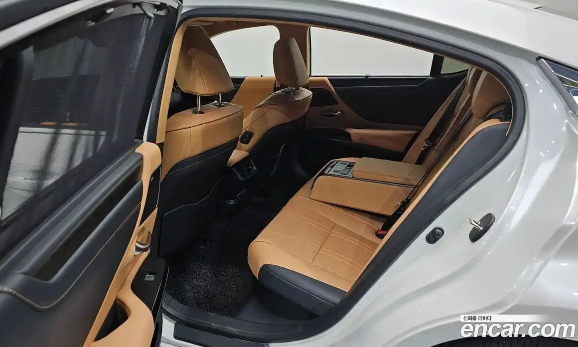 Lexus ES 2026 2.5 гидро, фото 12