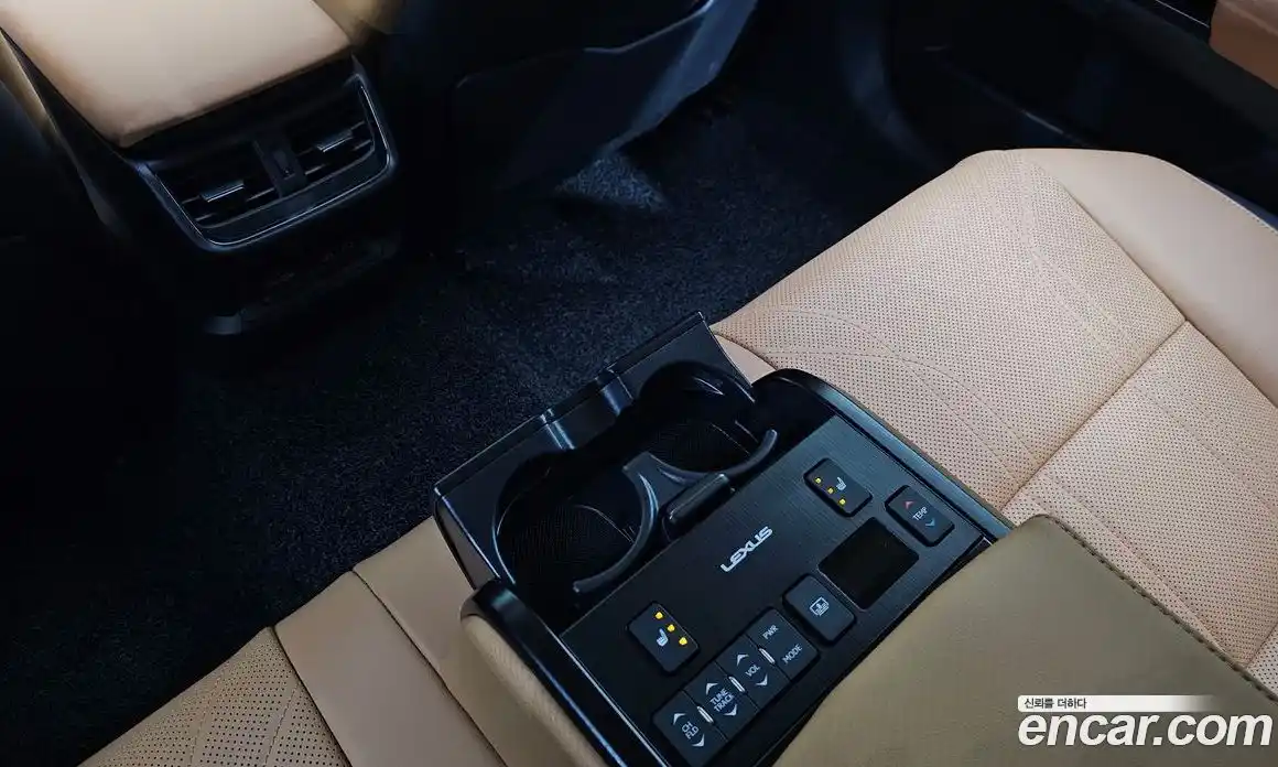 Lexus ES 2026 2.5 гидро, фото 19