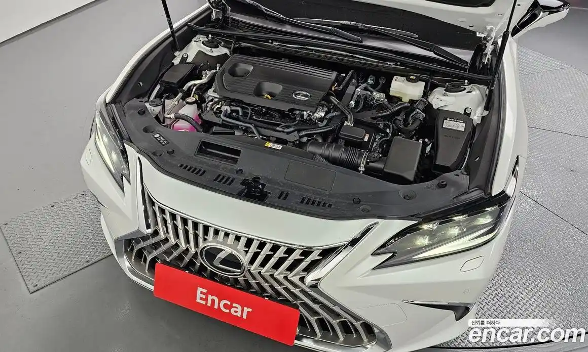 Lexus ES 2026 2.5 гидро, фото 6