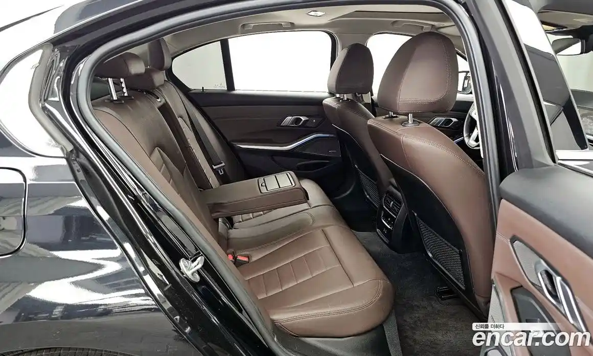 BMW 3 серия 2021 2.0 автомат (гидро), фото 12