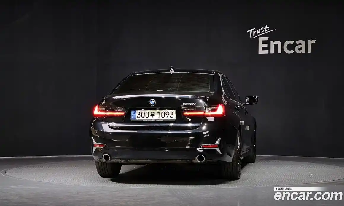 BMW 3 серия 2021 2.0 автомат (гидро), фото 4