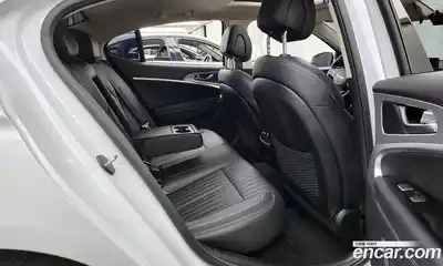 Genesis G70 2022 2.0 гидро, миниатюра 12