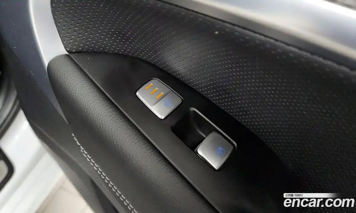 Genesis G70 2022 2.0 гидро, фото 19