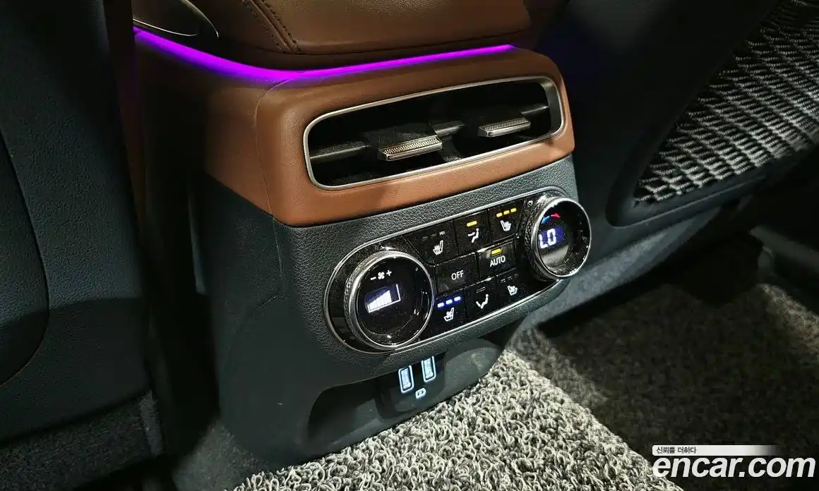 Genesis GV70 2021 2.5 гидро, фото 19