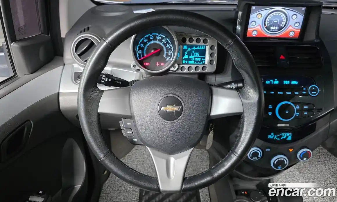 Chevrolet Spark 2012 1.0 автомат (гидро), фото 13