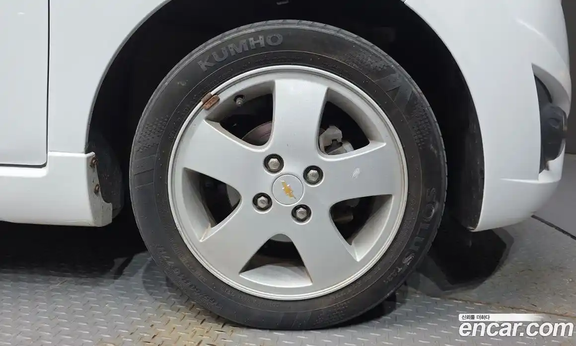 Chevrolet Spark 2012 1.0 автомат (гидро), фото 5