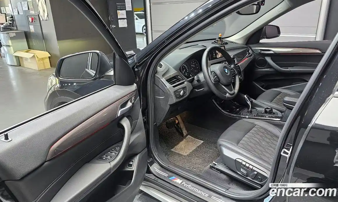 BMW X1 2021 2.0 гидро, фото 13