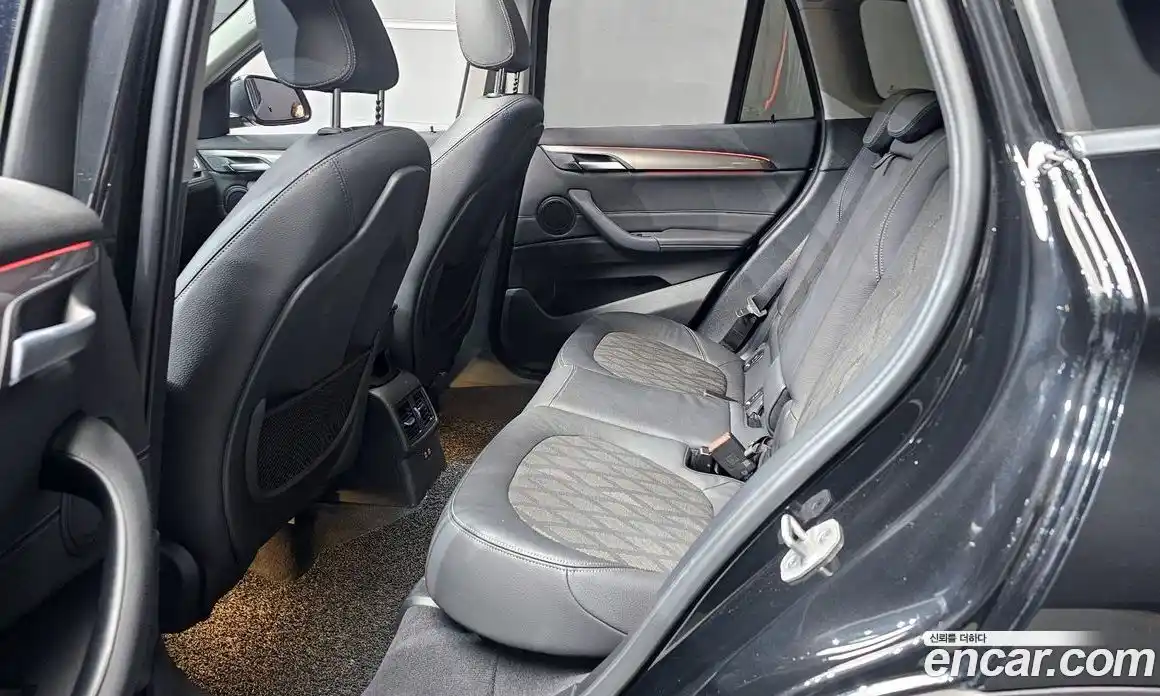 BMW X1 2021 2.0 гидро, фото 16