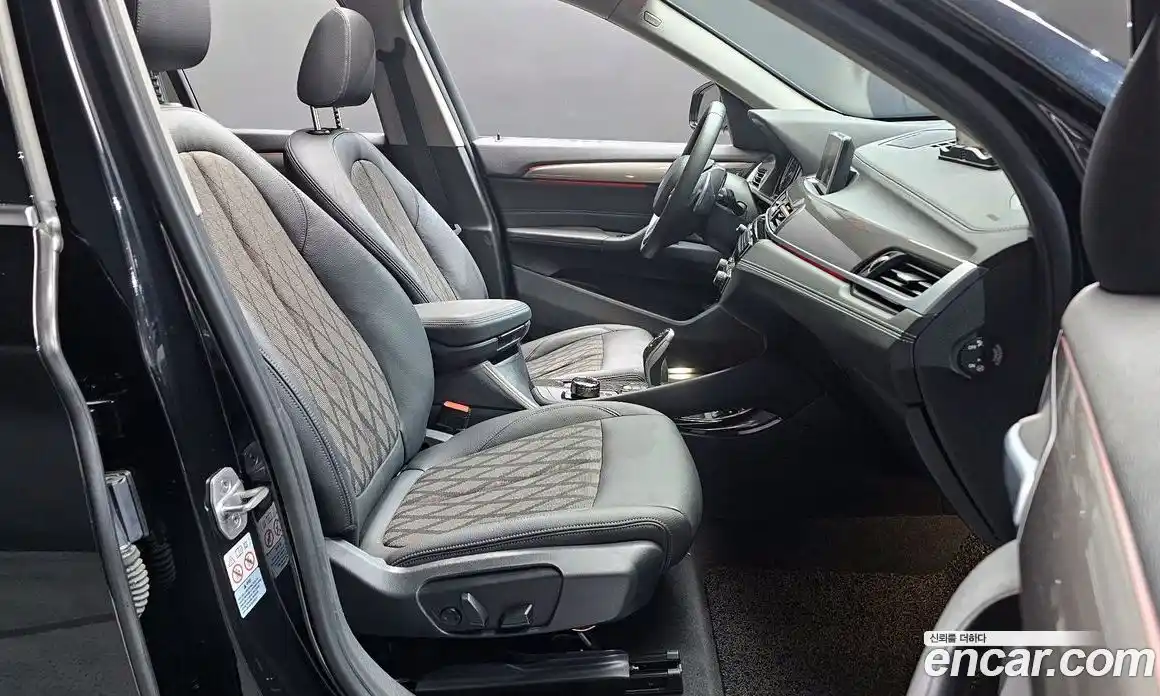 BMW X1 2021 2.0 гидро, фото 17