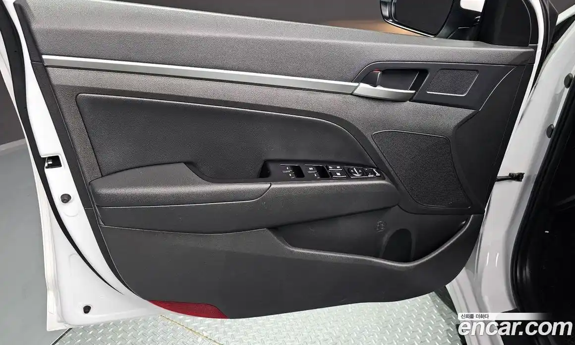 Hyundai Avante 2019 1.6 гидро, фото 14