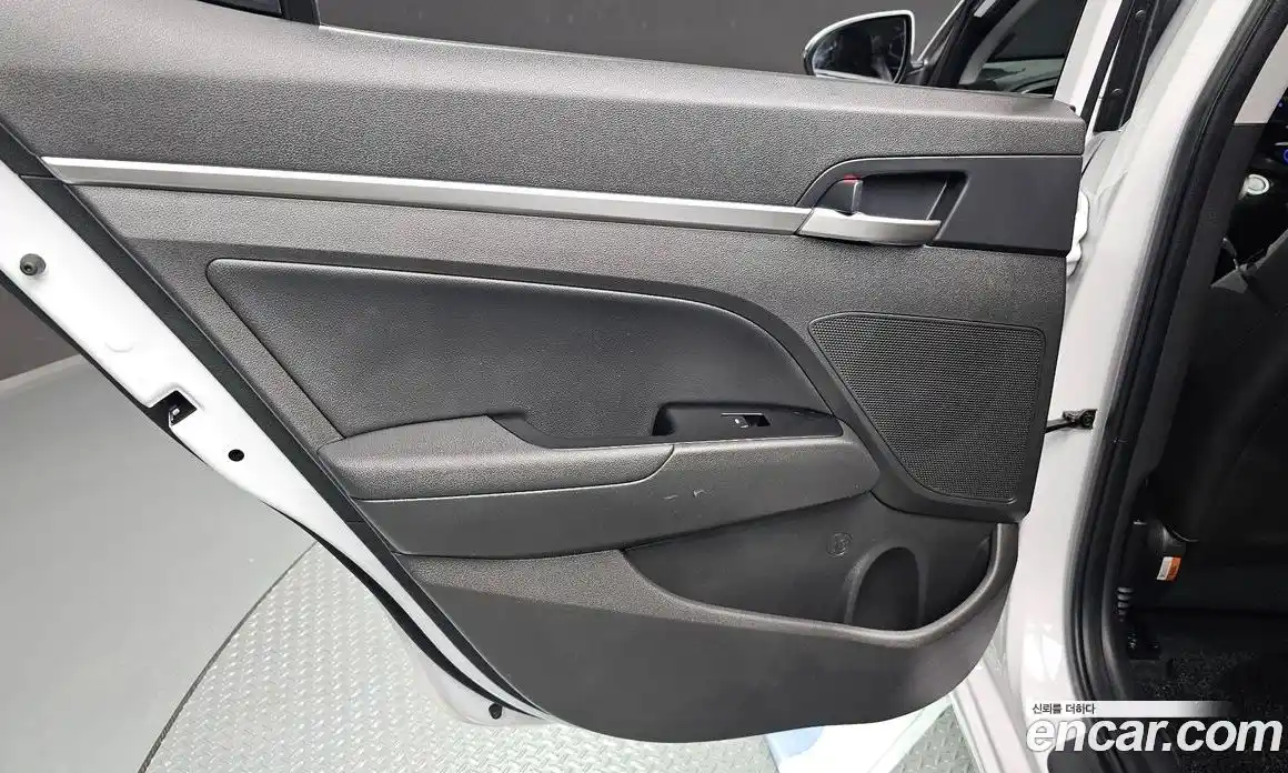 Hyundai Avante 2019 1.6 гидро, фото 15