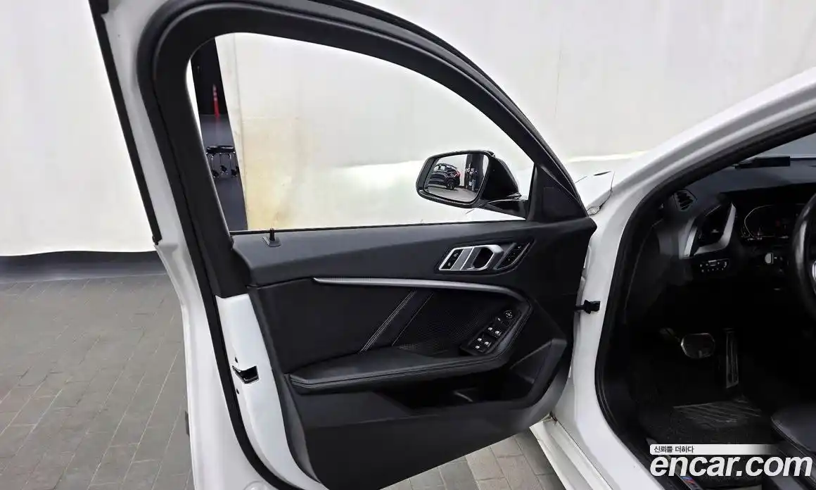 BMW 1-Series 2022 2.0 гидро, фото 14