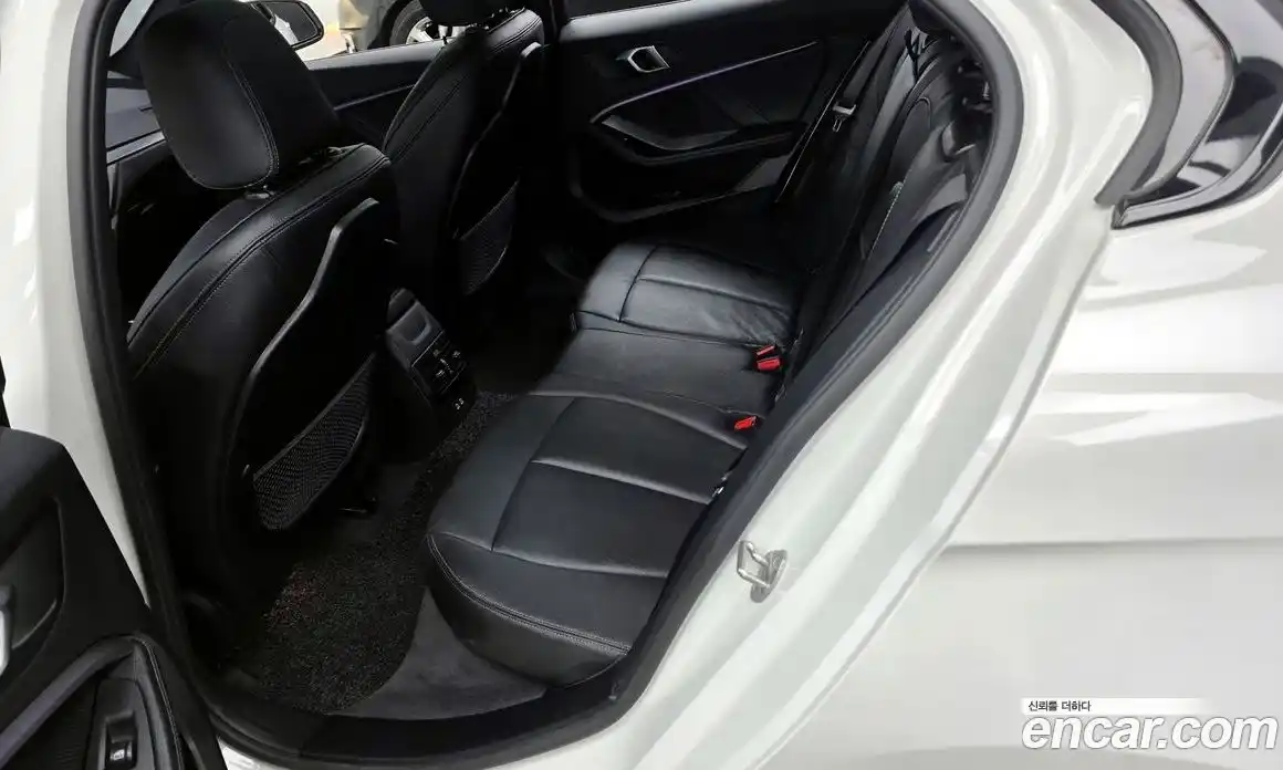 BMW 1-Series 2022 2.0 гидро, фото 16