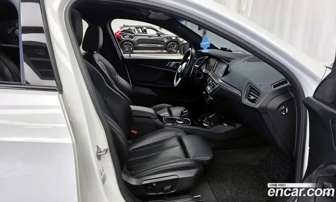 BMW 1-Series 2022 2.0 гидро, фото 17