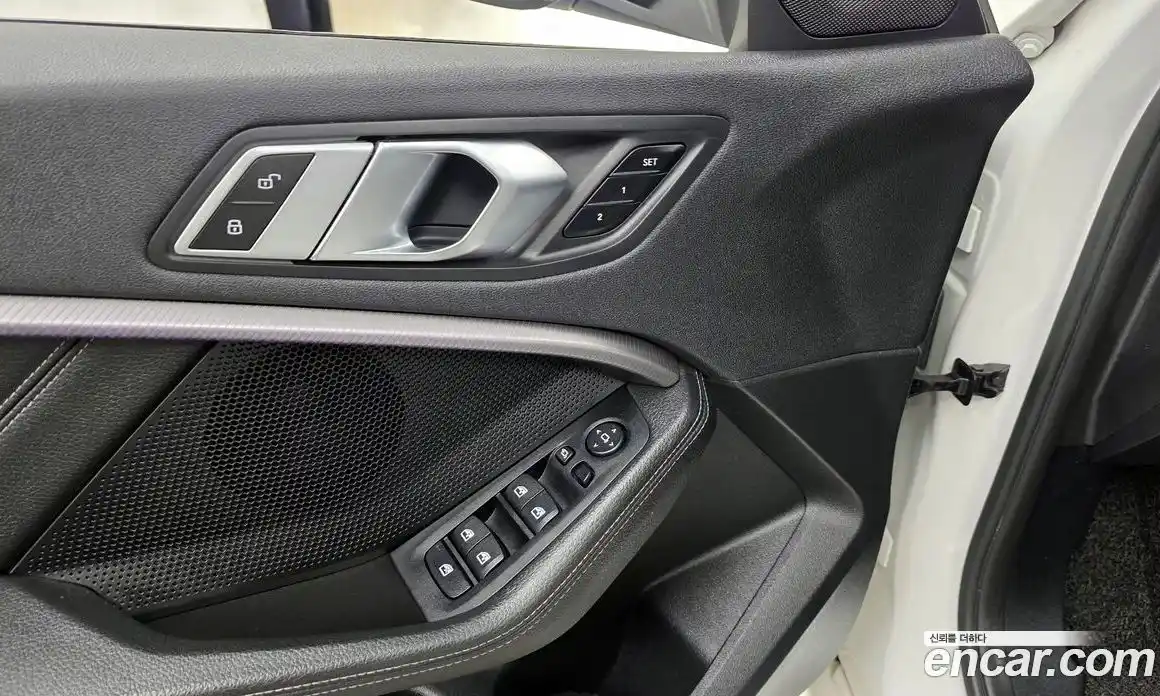 BMW 1-Series 2022 2.0 гидро, фото 28