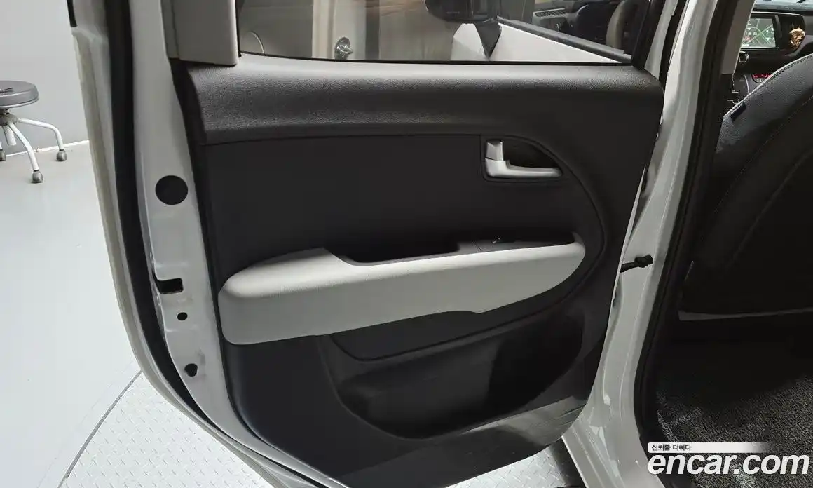 Kia Ray 2024 1.0 гидро, фото 15