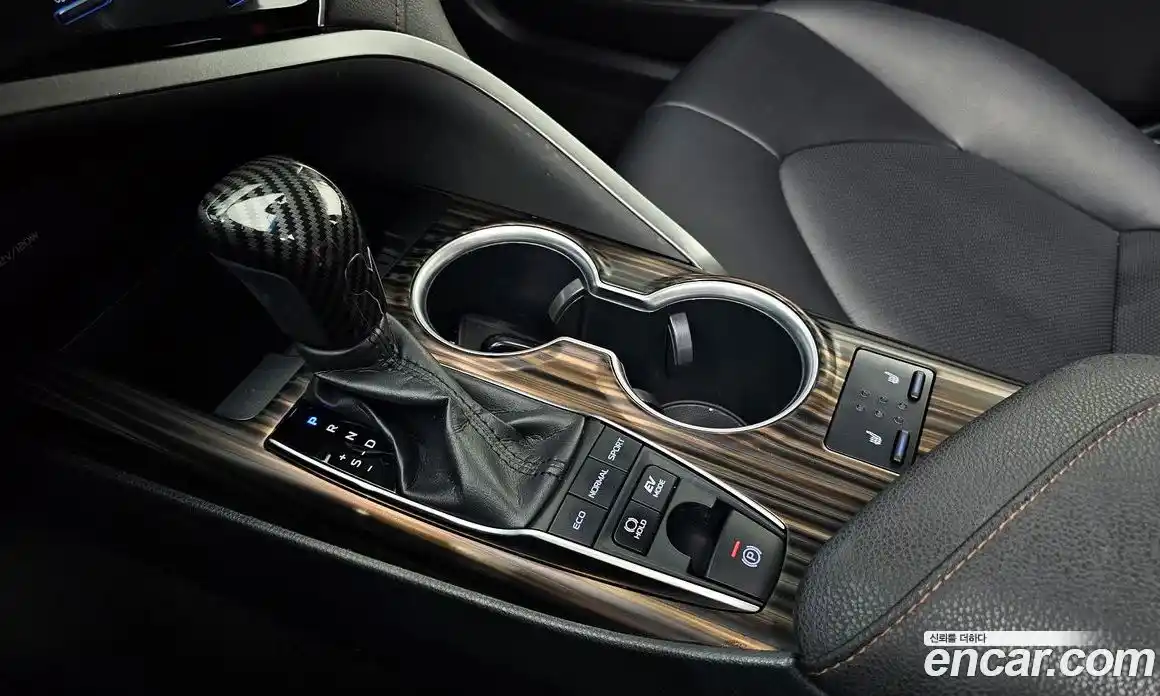 Toyota Camry 2018 2.5 гидро, фото 12
