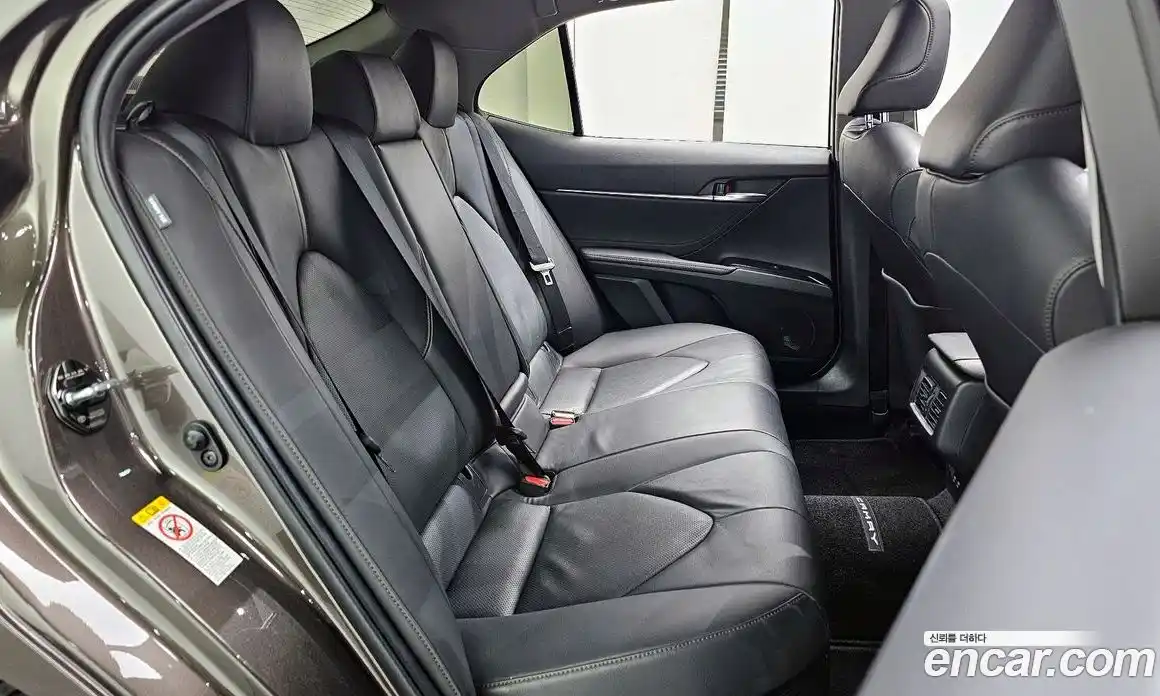 Toyota Camry 2018 2.5 гидро, фото 17