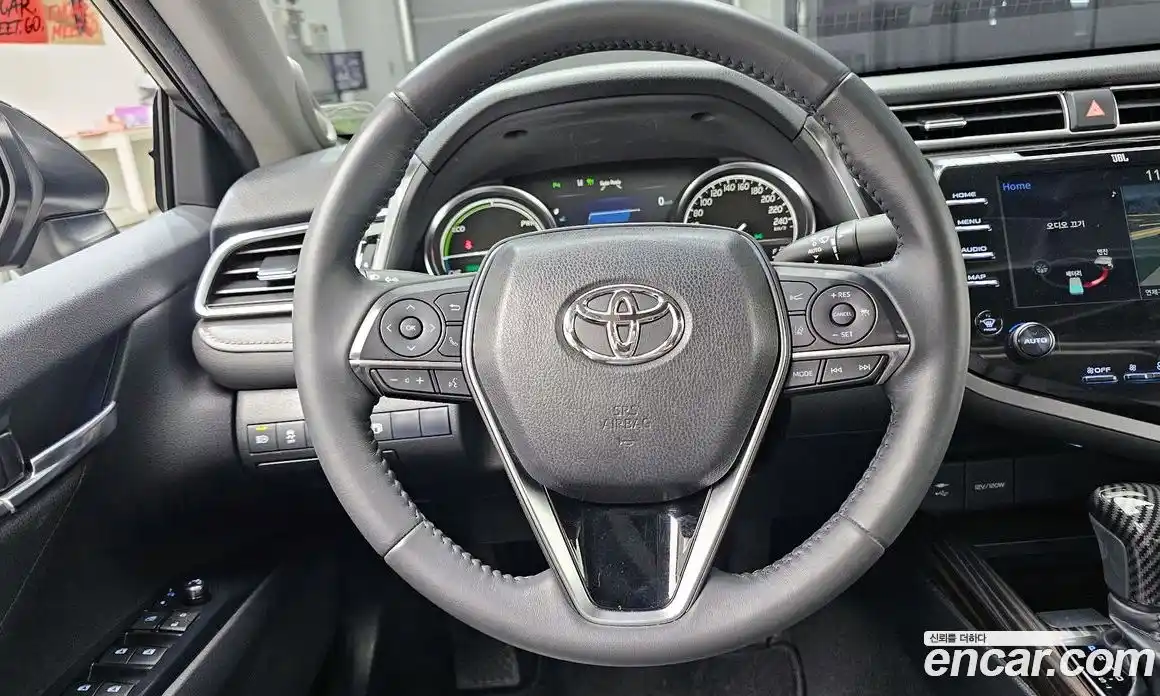 Toyota Camry 2018 2.5 гидро, фото 19