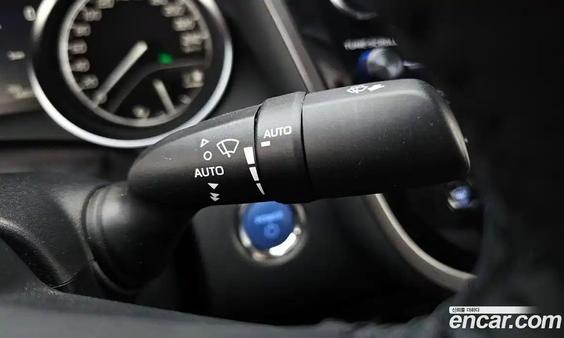 Toyota Camry 2018 2.5 гидро, фото 26
