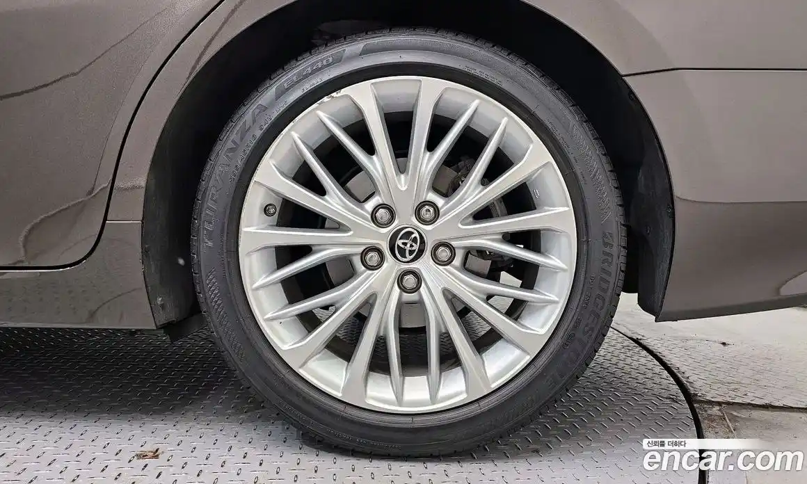 Toyota Camry 2018 2.5 гидро, фото 7