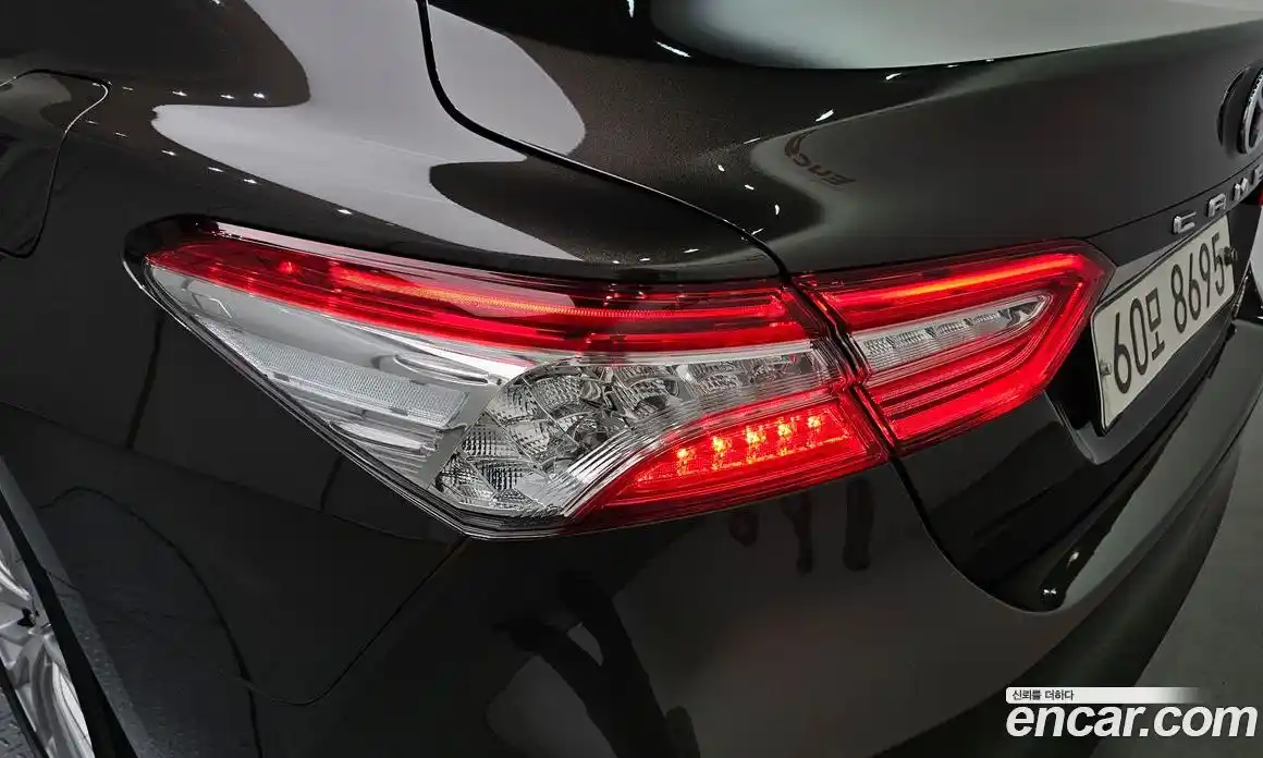 Toyota Camry 2018 2.5 гидро, фото 9