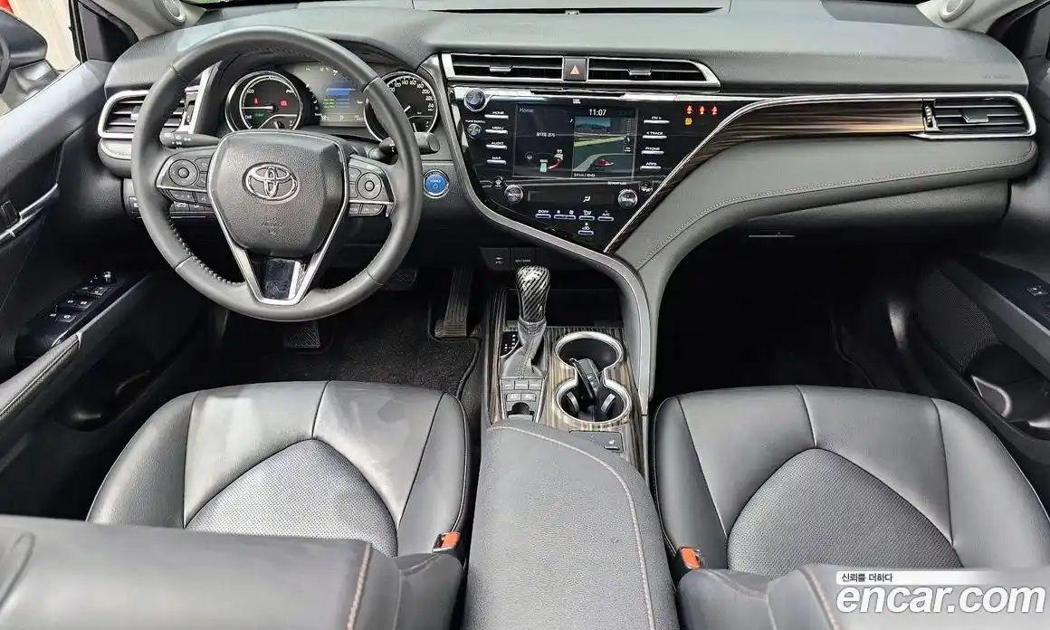 Toyota Camry 2018 2.5 гидро, фото 10