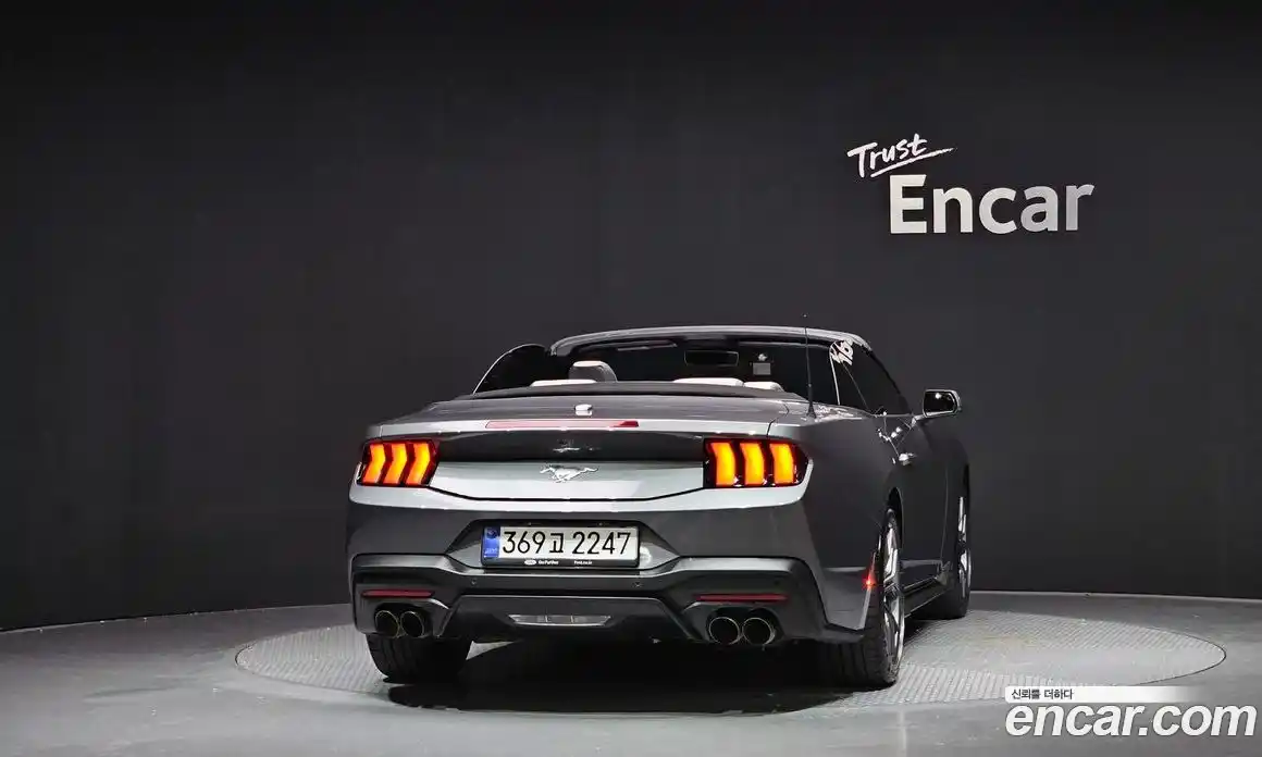 Ford Mustang 2024 2.3 автомат (гидро), фото 4