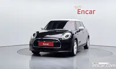 Mini Cooper 2022 1.5 автомат (гидро), миниатюра 3