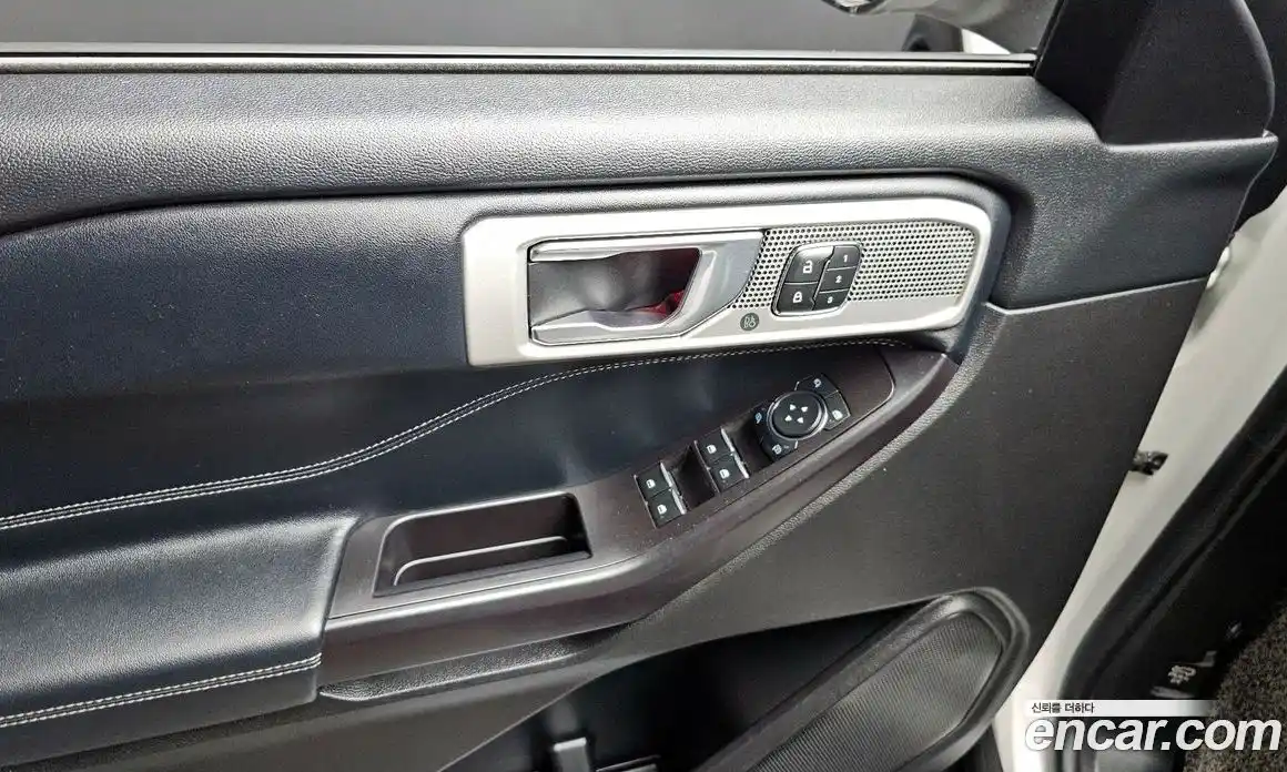 Ford Explorer 2019 2.3 автомат (гидро), фото 15