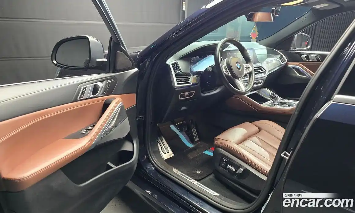 BMW X6 2022 3.0 автомат (гидро), фото 11