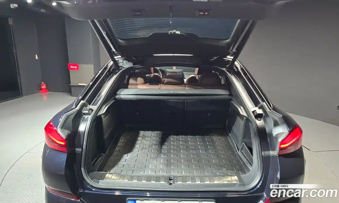 BMW X6 2022 3.0 автомат (гидро), фото 20
