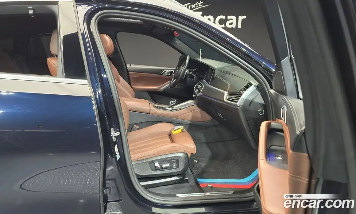 BMW X6 2022 3.0 автомат (гидро), фото 10