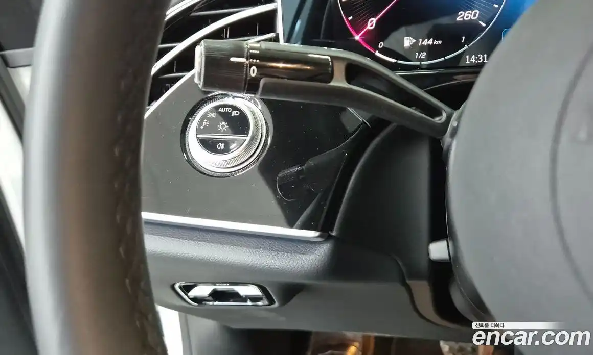 Mercedes-Benz E-Class 2025 2.0 гидро, фото 12